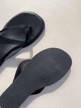 Low platform flip-flops