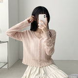 Wrinkle Wavy V-Neck Cropped Cardigan