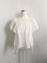 Square puff ribbon blouse