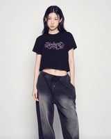25FW WOMAN プリンセスフォントクロップ半袖Tシャツ ブラック