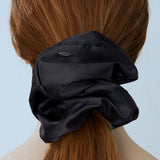 CLASSIC SATIN SCRUNCHY (BLACK)