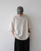 BSTUDIOS_モメンツ 1/2 Tシャツ