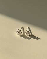 Floral earring (silver)