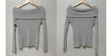 (SOFT-FIT CHAMPION🖤🩶/BEST VALUE/END-OF-YEAR LOOK🤍) 2 COLORS シックソフトフィットオフショルダーボタンニット