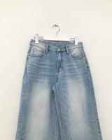 Peacock Light Washed Denim (1color)