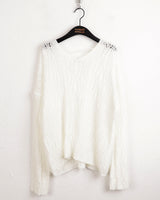 Seomit punching two-way eyelet back strap V-neck overfit long sleeve knit