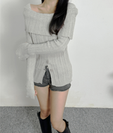 (SOFT-FIT CHAMPION🖤🩶/BEST VALUE/END-OF-YEAR LOOK🤍) 2 COLORS シックソフトフィットオフショルダーボタンニット