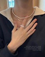 Petit Pearl Necklace (2 color)