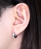 ホワイトクロスキュービックピアス