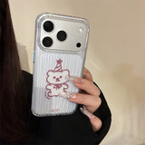 ミニマル アニマル ストライプ クリア ソフト iPhoneケース (iPhone 13–17 Series)