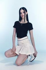 Piercing Low Waist Pleated Skirt