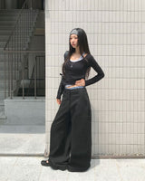 Rail Off Wide U-Neck T-Shirt