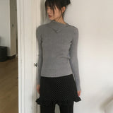 Steep Unbalanced Button Collar V-neck Knitwear