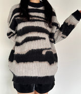 ZEBRA BLACK MARBLING BOXY MODERN HIP KNIT