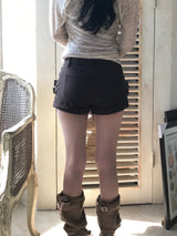 バイサイドバックルロールアップショートパンツ