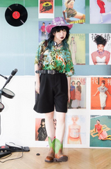  High-waisted loose wide-leg shorts that flatter the figure and make you look slimmer.