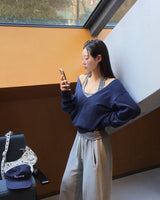 [Bellide made] コンマ、ディープVネックニット