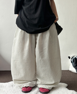 ストライプ ベビー ペール バルーンパンツ 🩵🤍🍰🖤3COLOR