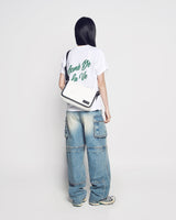 25FW WAPPEN POINT TARPULIN SQUARE BAG WHITE