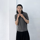 Linear Vintage Silhouette Short-sleeve