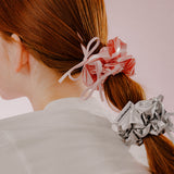 DOUBLE RIBBON SHINY SCRUNCHIE (SILVER)