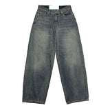 Form denim pants