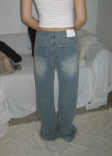  Arc-Damage Distressed Vintage Semi-Bootcut Denim Jeans