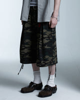 インバーティドプリーツリベットバミューダパンツ(Camo)