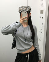 キャラメルカラーVネックニット