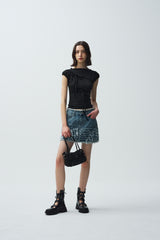 4 strap t (black)