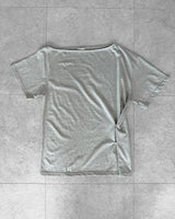 スローボタン オフショルダーTシャツ