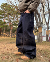 アールピンタックデニムパンツ