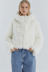 COMELY soft fur crop hoodie jacket [ivory]