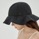 VA Curved Logo Round Frill Bucket Hat / Black