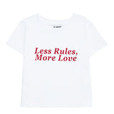 'LESS RULES MORE LOVE' クロップドTシャツ ホワイト/バーガンディー [WOMAN]