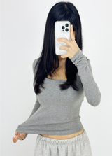 (WITH VOLUME PADS/BASIC ITEM/COMFORT & STRETCH GUARANTEED❤) 3 COLORS ベーシックストレッチセミクロップドUネックTシャツ