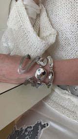 Metal line-silver stone bangle set