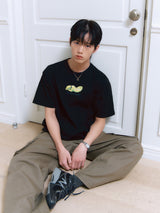 ライイングドッグTシャツ_ブラック