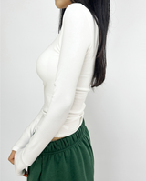 (WITH VOLUME PADS/BASIC ITEM/COMFORT & STRETCH GUARANTEED❤) 3 COLORS ベーシックストレッチセミクロップドUネックTシャツ