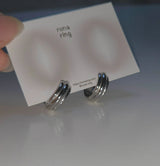 line volume earrings