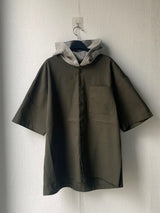 Matching color hooded short sleeved shirt 4C