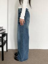 Rivet eyelet punching washed wide denim pants (Denim)