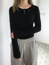 エンドUネックアイレットスタッドクロップTシャツ (6c)