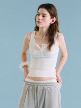 NUBASIC BUTTON SLEEVELESS WHITE