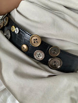 Button@leather belt
