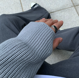 Can't Warm Round Knit