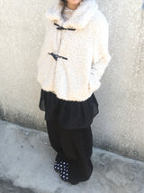 モノベアクリーミーダッフルファージャケット