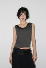FINE LACE SLEEVELESS