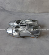 Enamel Cubic Merijane Flat Shoes