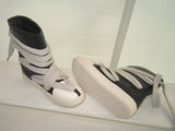 Cross-tie boots
